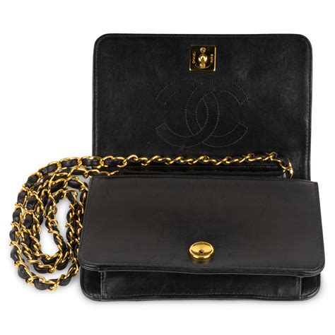 vintage chanel taske|chanel wallet on chain.